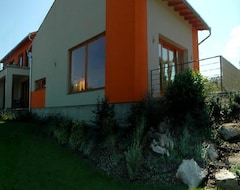 Otel Aqua Villa (Siófok, Macaristan)
