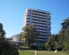 Khách sạn Grifid Metropol Hotel - Premium All Inclusive & Private Beach - Adults Only (Golden Sands, Bun-ga-ri)