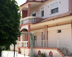 Apart Otel Guesthouse Erodios (Loutraki, Yunanistan)