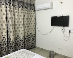 Khách sạn Gaurav Residency (Zirakpur, Ấn Độ)