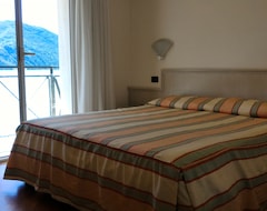 Hotel Elena (Recco, Italy)