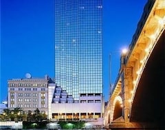 Amway Grand Plaza Hotel, Curio Collection by Hilton (Grand Rapids, USA)