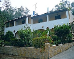 Aparthotel Villa Thomas (Agios Georgios Pagi, Grčka)