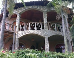 Palm Garden Resort (Gisenyi, Rwanda)