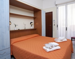 Khách sạn Hotel villa cicchini (Rimini, Ý)