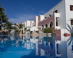 Villa Manos Hotel (Karterados, Greece)