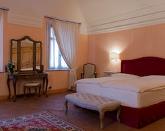 Hotelli Villa Morneto (Vignale Monferrato, Italia)