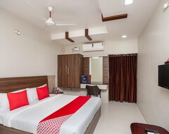 Otel Oyo 37437 Shri Annamalai Residency (Tiruchendur, Hindistan)