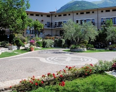 Otel La Grotte (San Donato Val di Comino, İtalya)