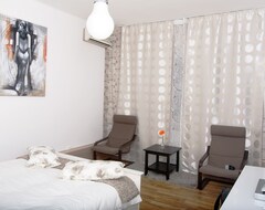Entire House / Apartment Old Town City Centre Bright Deco Luxury Flat (Bucharest, Romania)