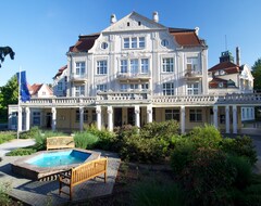 Hotel Badehof (Bad Salzschlirf, Alemania)