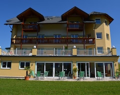 Khách sạn Claudia (Drobollach, Áo)