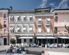 Khách sạn Hotel Locanda Del Benaco (Salo, Ý)