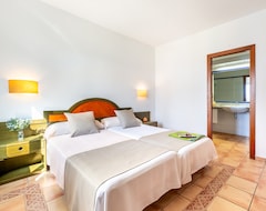 Khách sạn Aparthotel Vibra Blanc Palace (Cala Blanca, Tây Ban Nha)