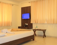Hotel Sai Keshar Residency (Khandala, India)