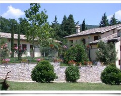 Casa rural Agriturismo Sasso Rosso (Assisi, Italija)