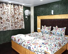 Hotel Holiday Villa (Srinagar, Indija)