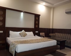 Otel The Ajuba Residency (Patiala, Hindistan)