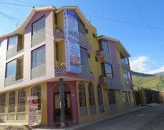 Otel Los Portales De Chivay (Chivay, Peru)