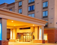 Khách sạn Newmarket Hotel & Suites (Newmarket, Canada)