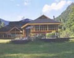 Otel El Pangue Lodge (Puerto Puyuhuapi, Şili)