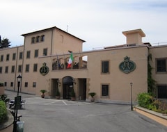 Hotel Villa Vecchia (Monte Porzio Catone, Italy)