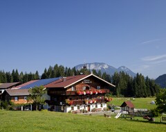 Hotelli Achrainer-Moosen (Hopfgarten im Brixental, Itävalta)