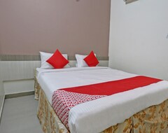 Hotel Oyo 37176 N K Comforts (Kalburgi, Indien)