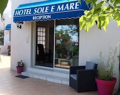Hotelli Sole E Mare (Saint-Florent, Ranska)