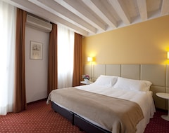 Hotelli Relais Santa Corona (Vicenza, Italia)