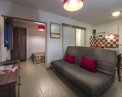 Cijela kuća/apartman Apartment Les Clos Du Rocher (yze100) In Les Eyzies De Tayac - 4 Persons, 1 Bedrooms (Les Eyzies, Francuska)