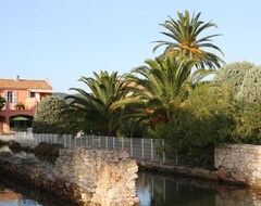 Hele huset/lejligheden Bright House Facing The Sea With Large Terrace And Garden (Hyères, Frankrig)