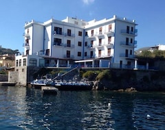 Hotel Rocce Azzurre (Lipari, Italy)