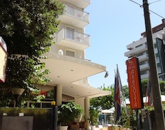 Otel Aragosta (Rimini, İtalya)