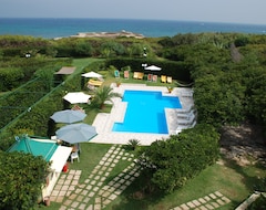 Hotel Residence Punta Cassano - In Piscina Sulla Spiaggia Di Sabbia (Melendugno, Italia)