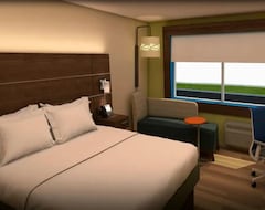 Hotel Holiday Inn Express & Suites Brentwood (Brentwood, Sjedinjene Američke Države)