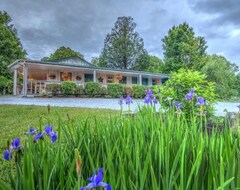 Khách sạn Linville Falls Lodge & Cottages (Newland, Hoa Kỳ)