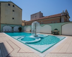Hotelli Ancora Hotel & Residence (Cattolica, Italia)