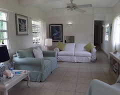 Hotelli Only 150 Yards From The Sea 2 Minutes Walk (Holetown, Barbados)