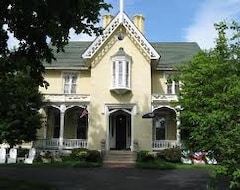 Bed & Breakfast Inn at Woodhaven-In the Heart of the Bourbon Trail-Over 12 Distilleries Nearby (Louisville, USA)