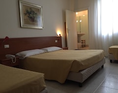 Hotel Adriatico (Rávena, Italia)