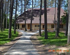 Nhà trọ Guest House Gaujas Priedes (Valmiera, Latvia)