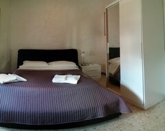 Hotel Locanda Diana (Iseo, Italy)