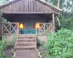 Camping site Kibale Forest Camp (Kasese, Uganda)