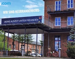 Pensión Hafenstunde (Neubrandenburg, Alemania)
