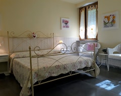 Bed & Breakfast La Casa di Ba (Cava Manara, Ý)