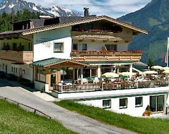 Otel Alpengasthof Astegg (Finkenberg, Avusturya)