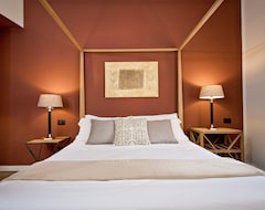 Hotel Delle Vittorie Luxury Rooms&Suites (Palermo, Italy)