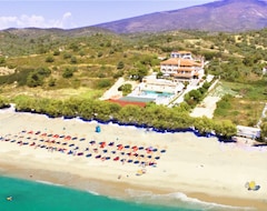 فندق Thassos Hotel Grand beach (ليميناريا, اليونان)