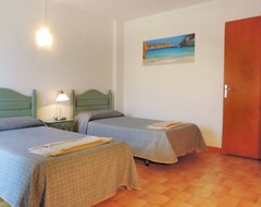 Hotel Vistalmar Apartments (Manilva, Spain)